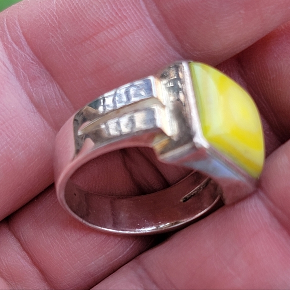 Silpada Sterling Silver Square Green Mother of Pearl Ring - Picture 13 of 13